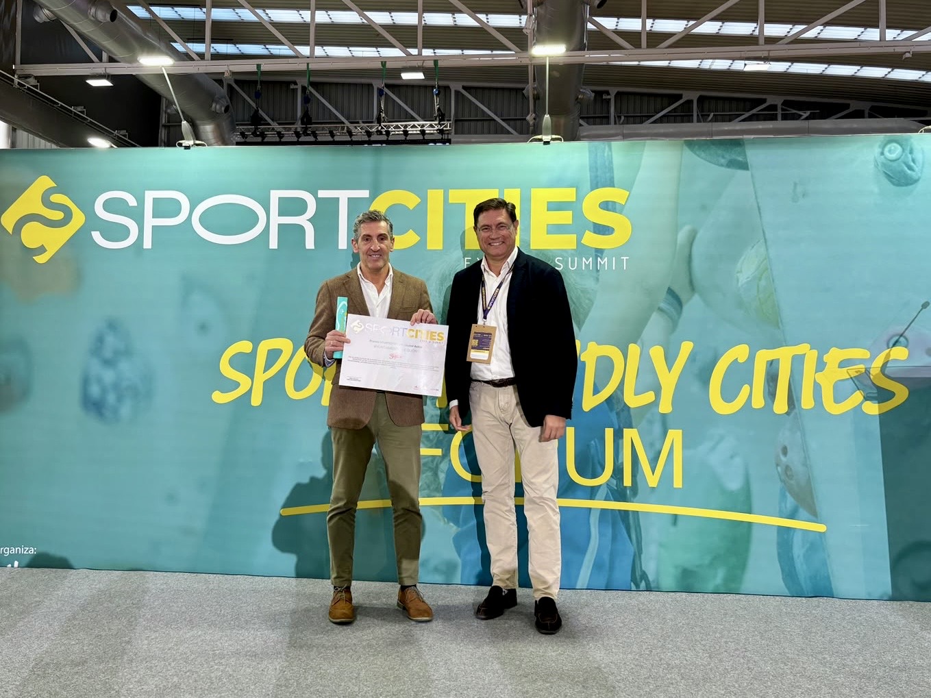 Gijón recibe el Premi SPORTCITIES a la Ciudá Activa pola so apuesta pol deporte accesible
