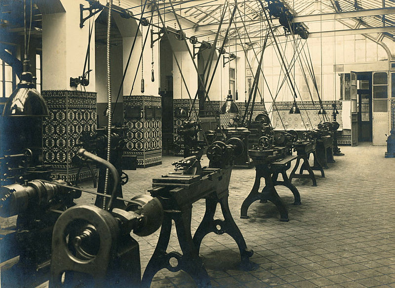 Imagen de una fábrica antigua