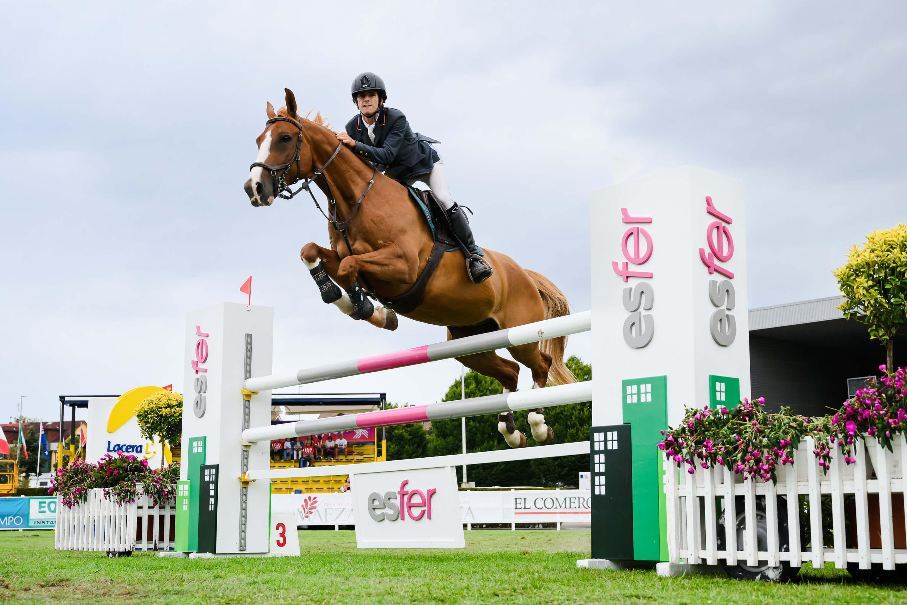 Luis Ortiz Agüera vencedor Trofeo Esfer CSI 2 Hípco Gijón 2025