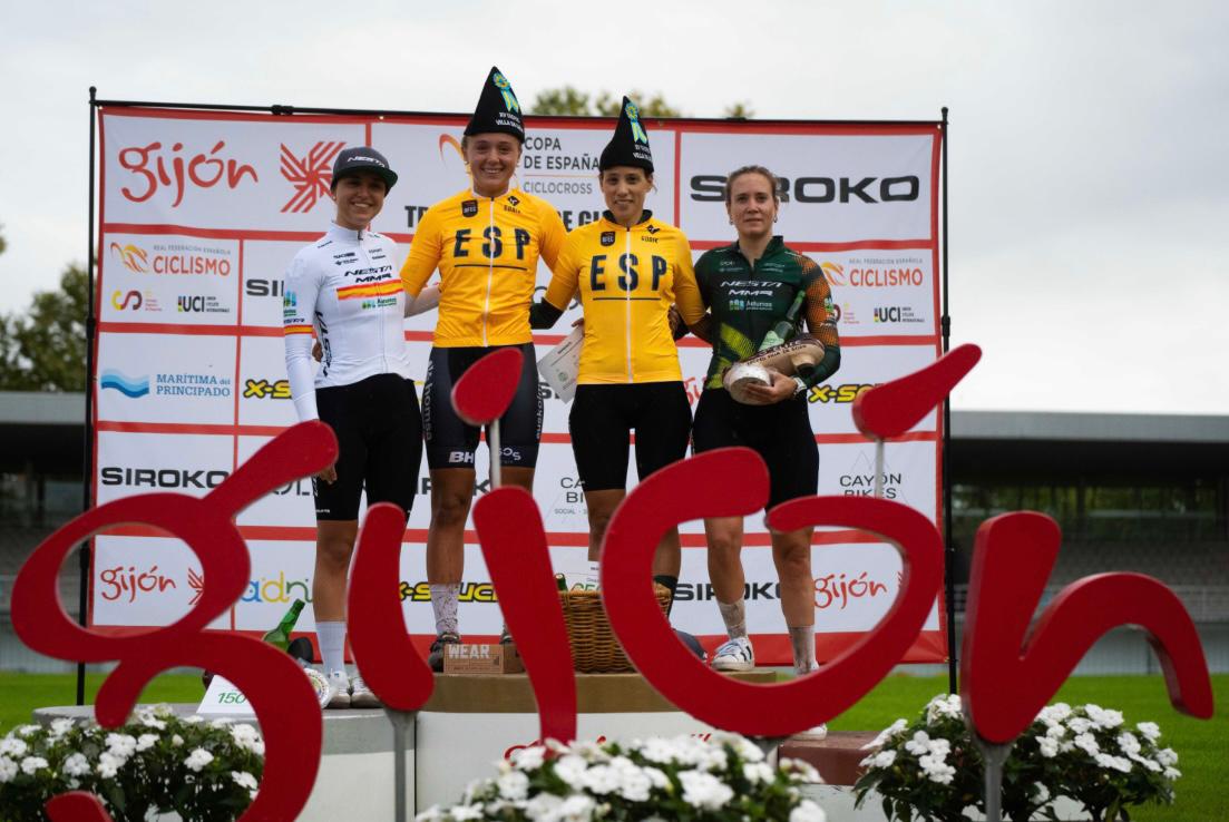 PODIUM FEMENINO CICLOCROSS