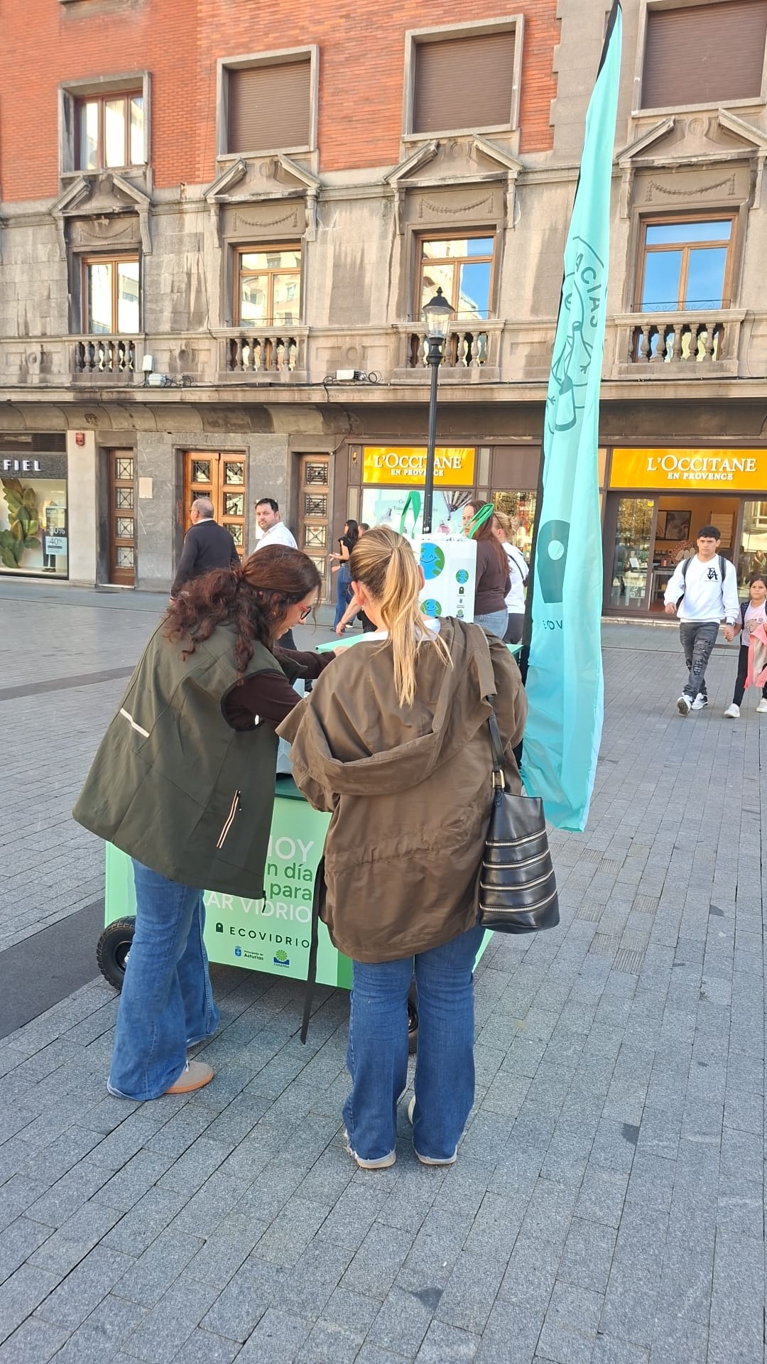 Campaña de reciclaje de vidrio en Gijón