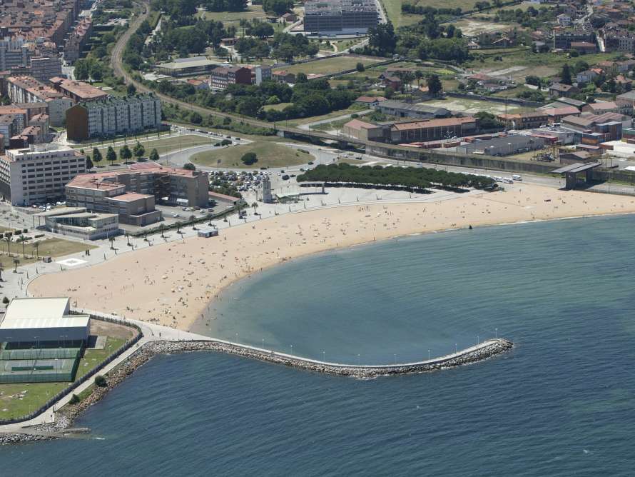 gijon_playas_larbeyal_aerea_2015_foto_asturias