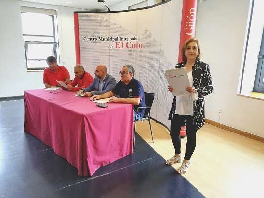 Foto del Acto de entrega de diplomas del Plan Local de Formación