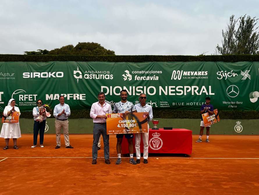 Lorenzo Giustino campeón Torneo Dionisio Nespral de tenis de Gijón