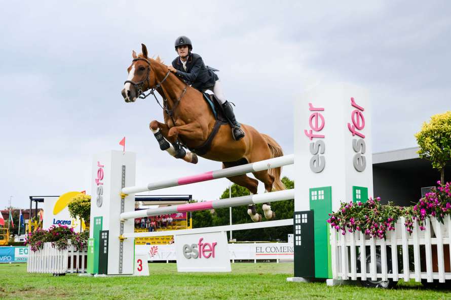 Luis Ortiz Agüera vencedor Trofeo Esfer CSI 2 Hípco Gijón 2025