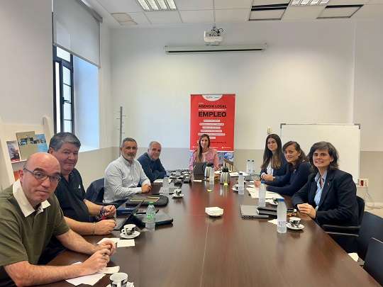 Foto de los miembros del Jurado de los Premios Gijón Empleo en la ALPEE
