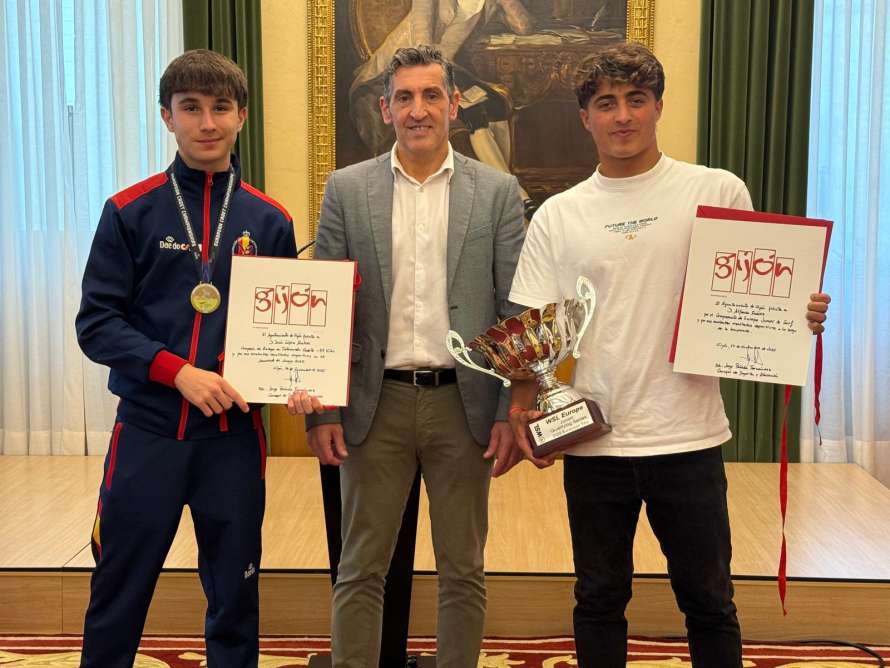 RECEPCIÓN CAMPEONES