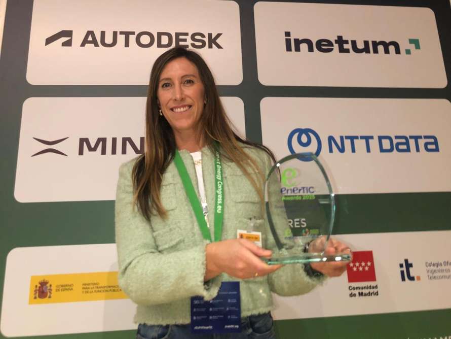 Ángela Pumariega, en la ceremonia de entrega de premios EnerTIC 2025