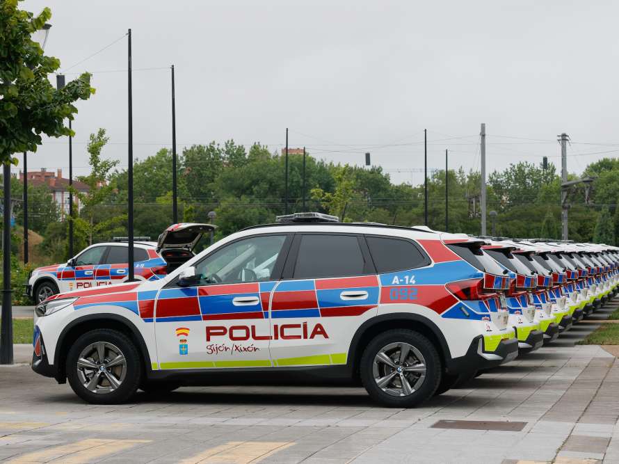 Coches de la Policía Local de Gijón/Xixón
