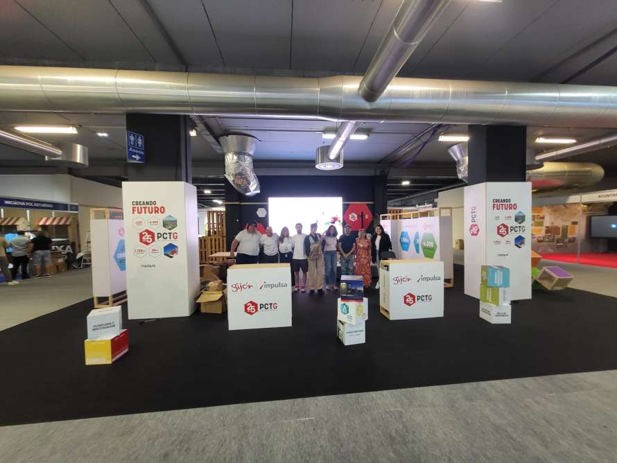 Stand de Gijón Impulsa en la FIDMA