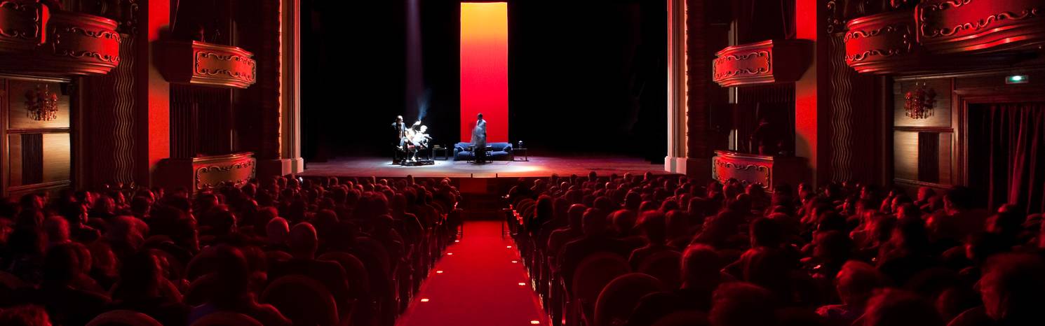 Teatro Jovellanos durante una función
