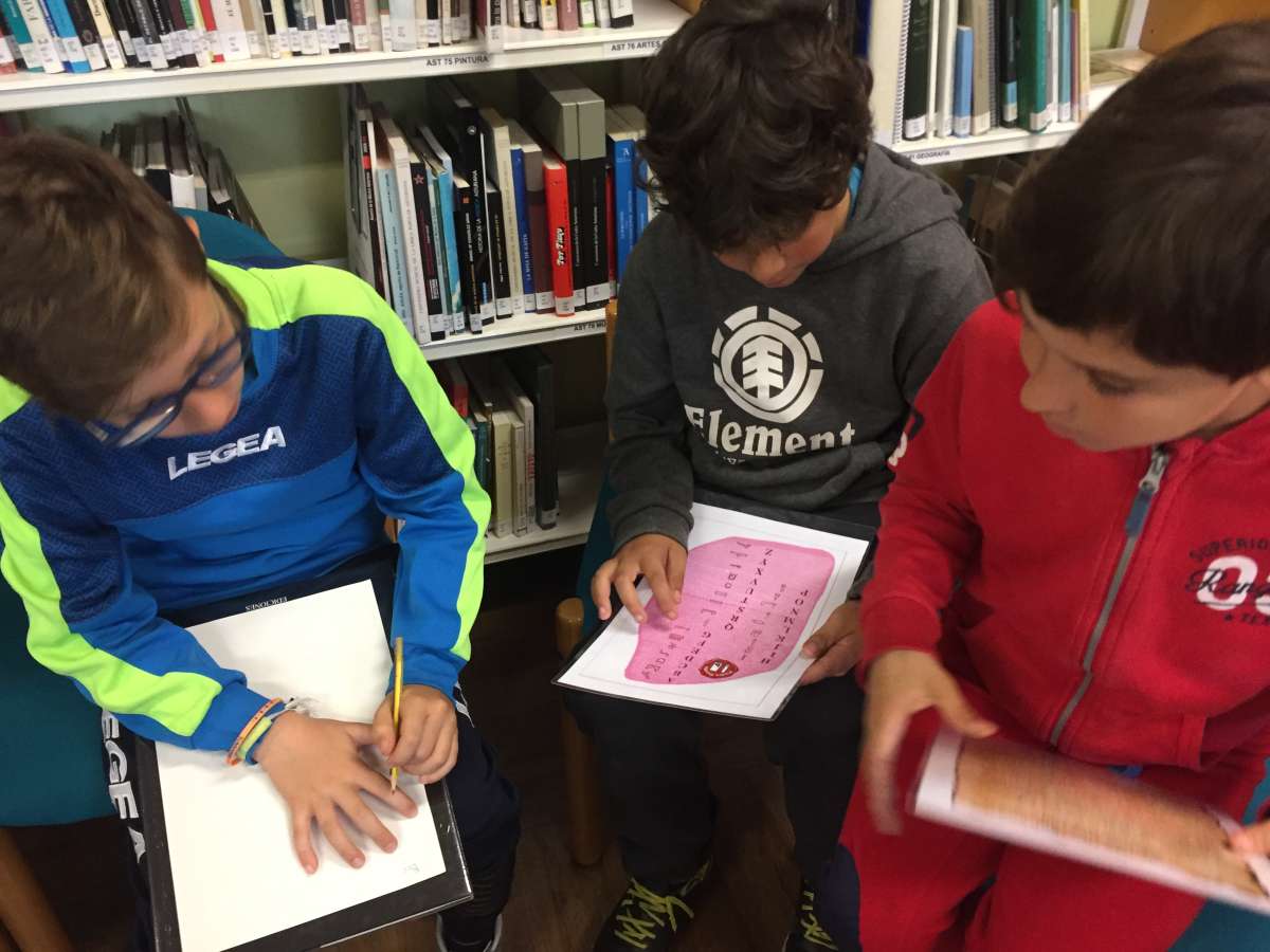 Biblioteca Alejandría reunión entre niños