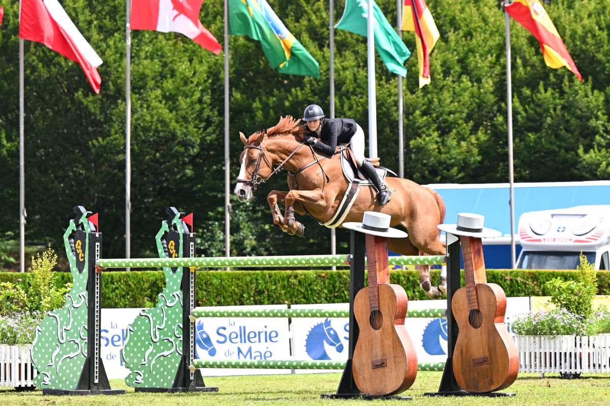 La amazona Carmen Mateos de Urbina en el Gran Premio del concurso de dos estrellas